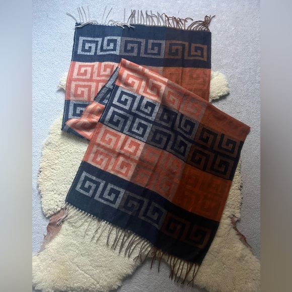 Handmade Accessories - 100% alpaca scarf from Peru